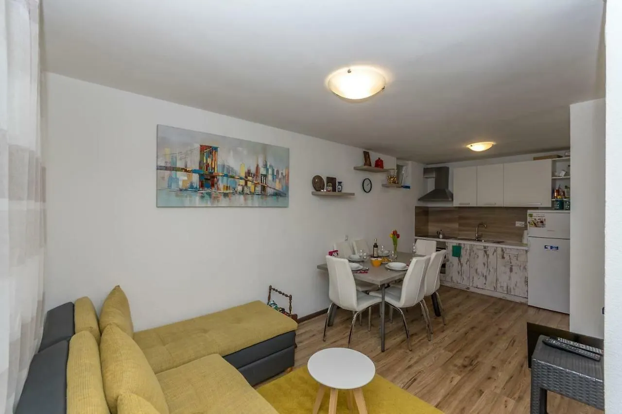 Dalmatinska Kuca Blanka Villa Kastela