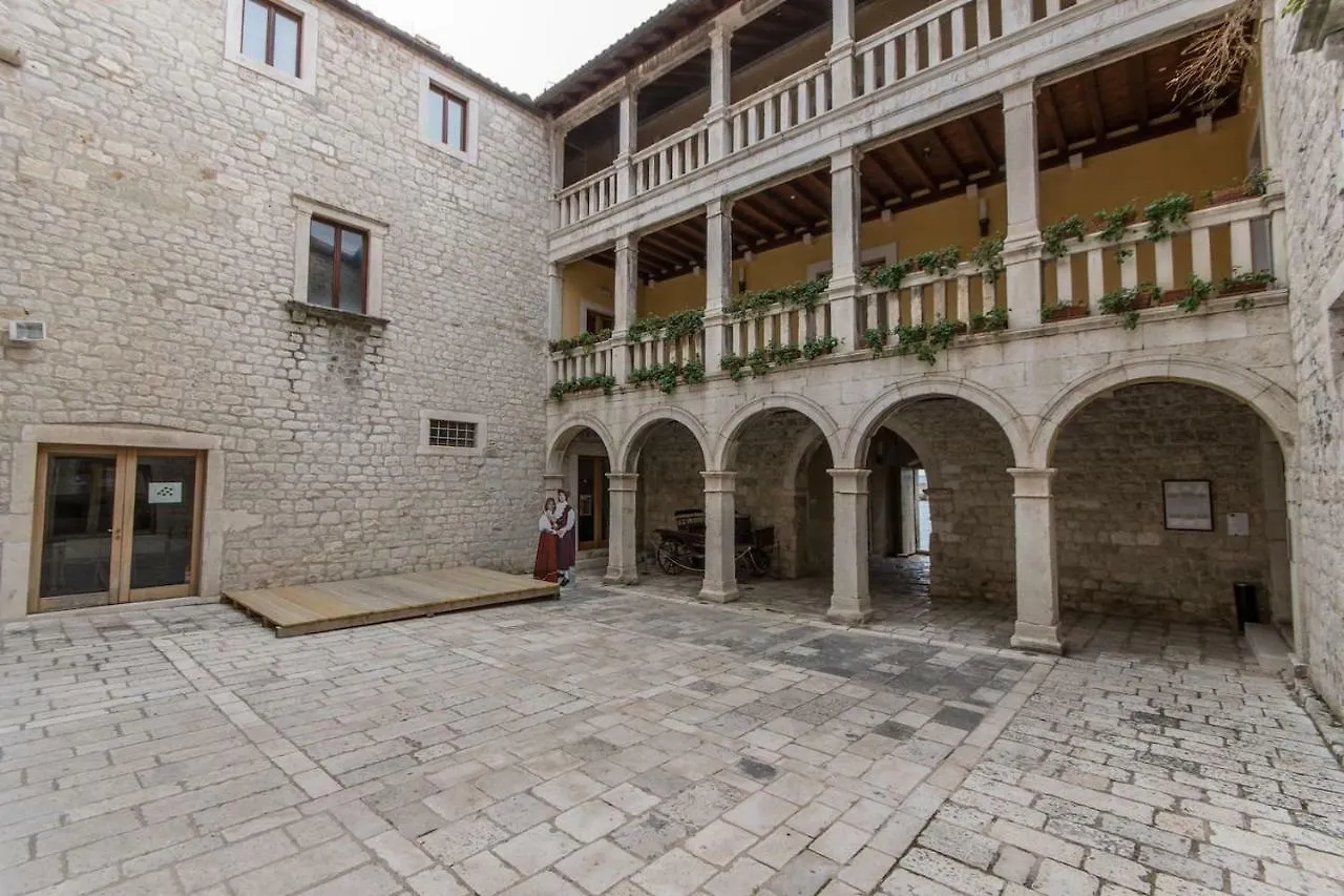 Dalmatinska Kuca Blanka Villa Kastela Holiday home